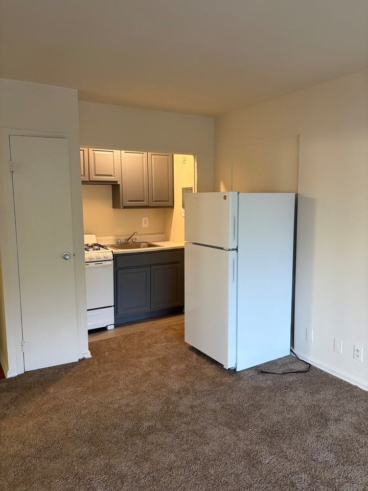 3435 Holmead Pl Nw #416