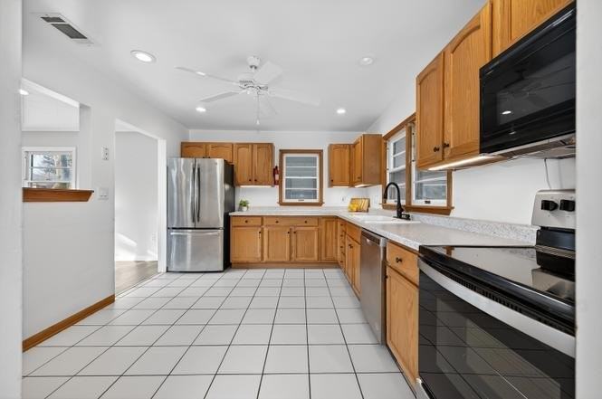 7524 Virginian Dr - Photo 3 of 9