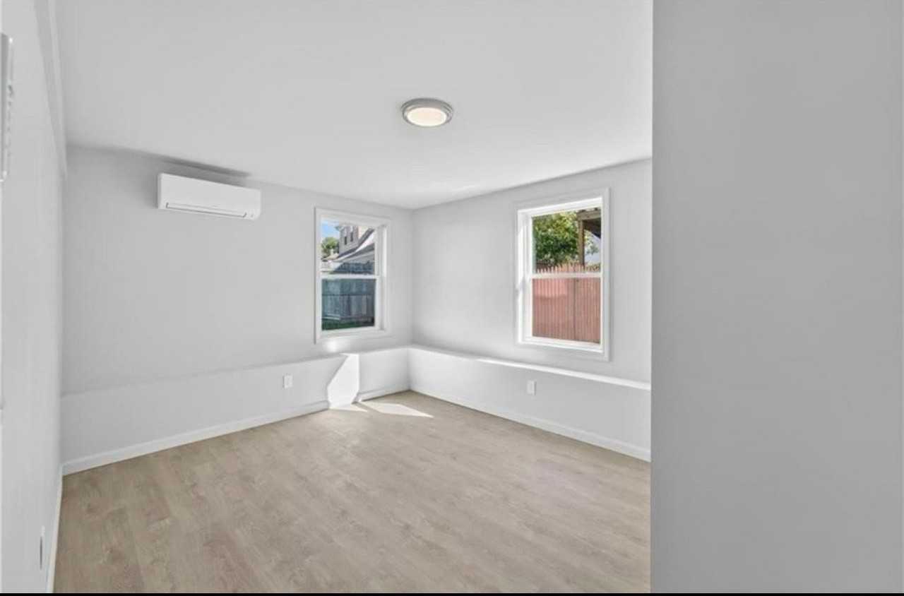 165 Rounds Ave #B - Photo 4 of 6