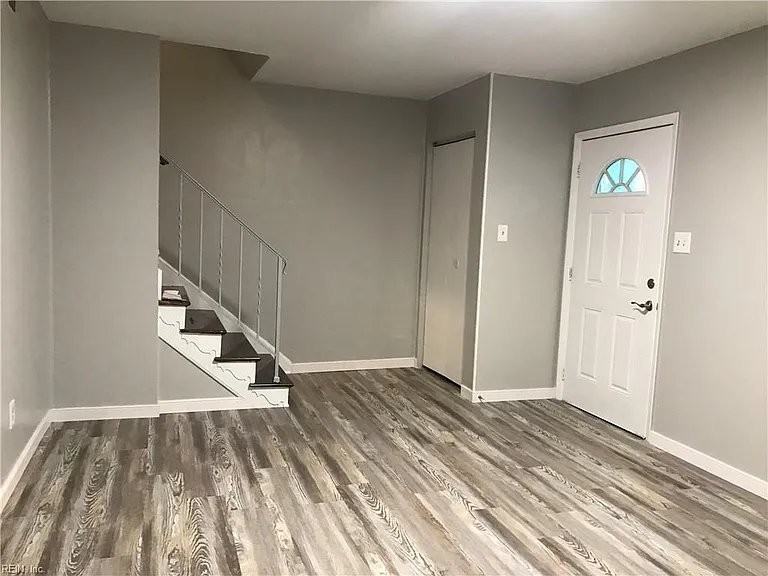 5775 W Hastings Arch - Photo 4 of 17