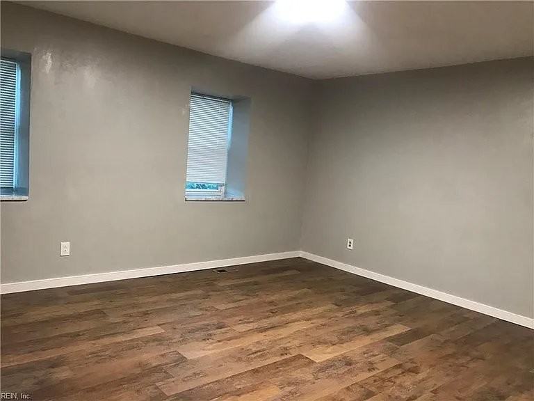 5775 W Hastings Arch - Photo 6 of 17