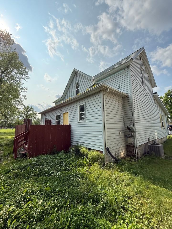 26 E 1st St - Photo 2 of 11