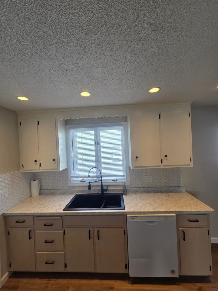 38 Brown St #2 - Photo 7 of 9