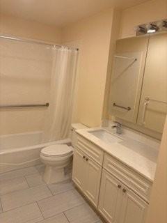 3840 Howe St #207 - Photo 2 of 12