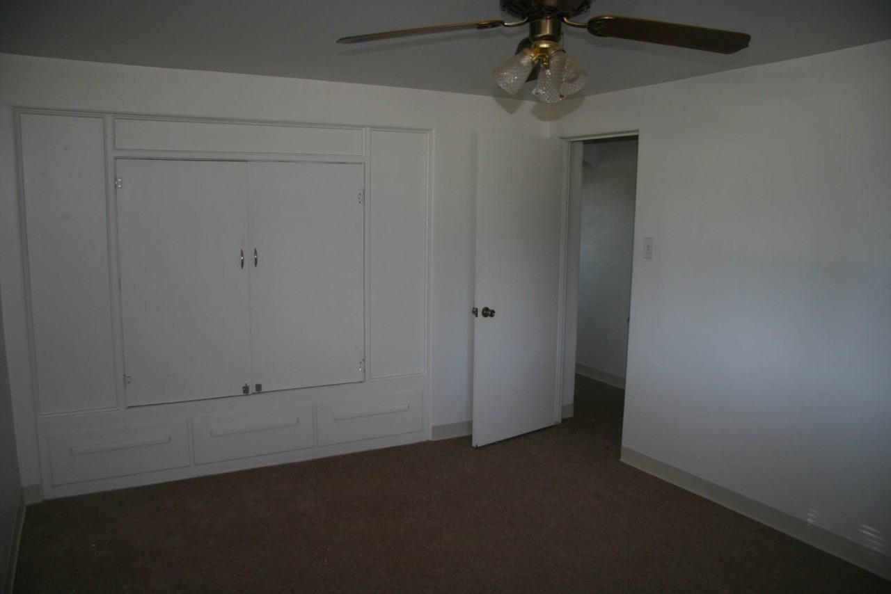 2763 Hooker St - Photo 6 of 19