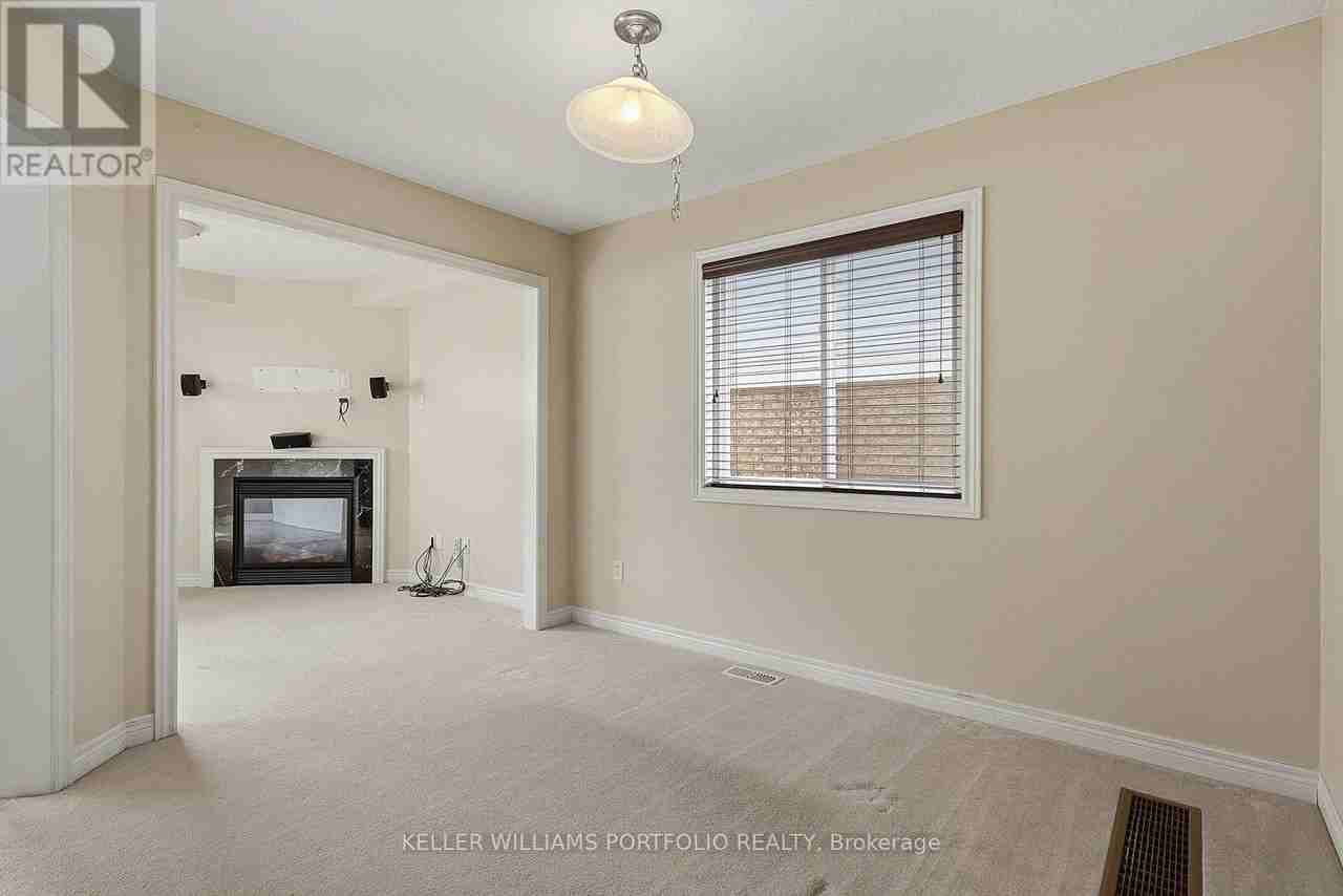 32 Warnford Circle - Photo 2 of 20