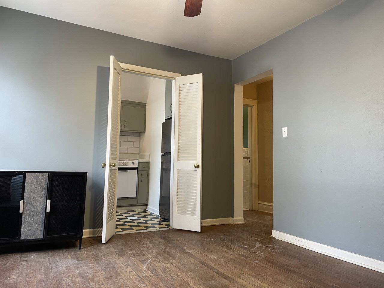 111 E Gilman St #2 - Photo 4 of 14