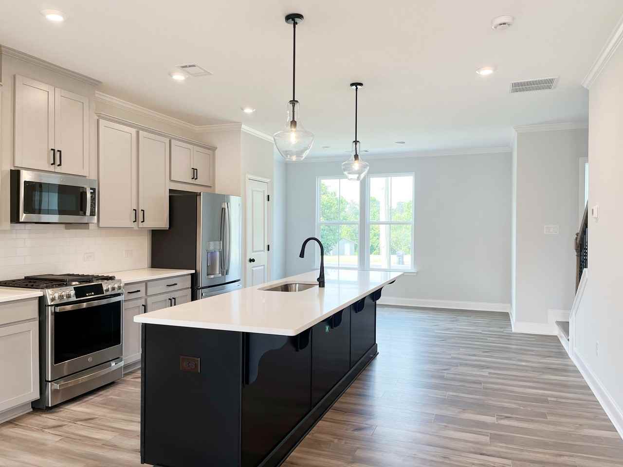 1242 May Elm Ln #1 - Photo 3 of 19