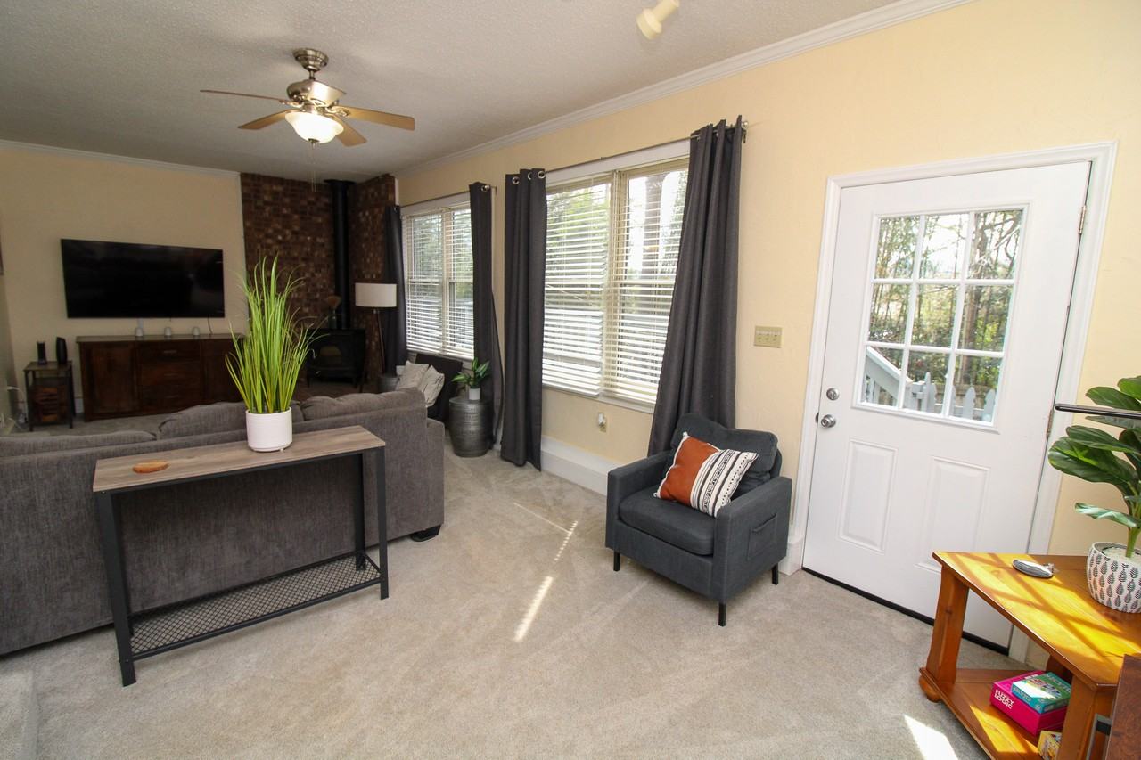 39 Southwicke Dr #NA - Photo 4 of 29
