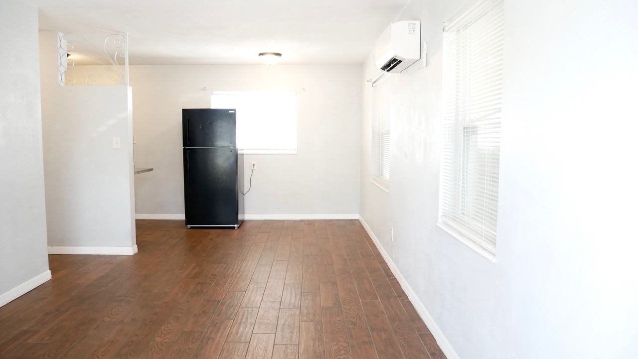 2523 28th St N #2523 - Photo 2 of 14