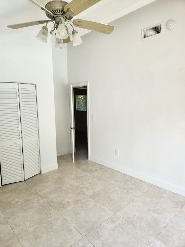 11455 Sw 82nd Ave #NA - Photo 7 of 23