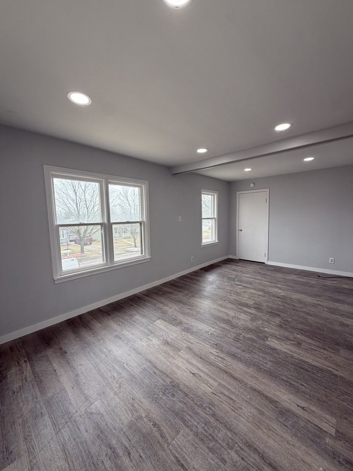 806 S 16th St #2 - Photo 2 of 10