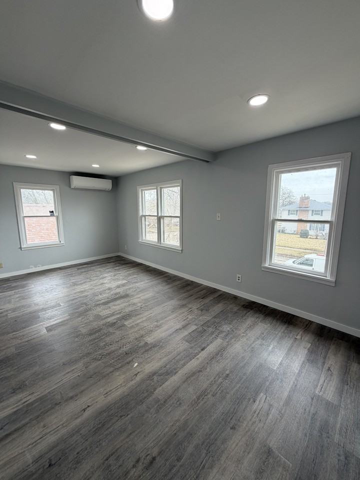 806 S 16th St #2 - Photo 3 of 10