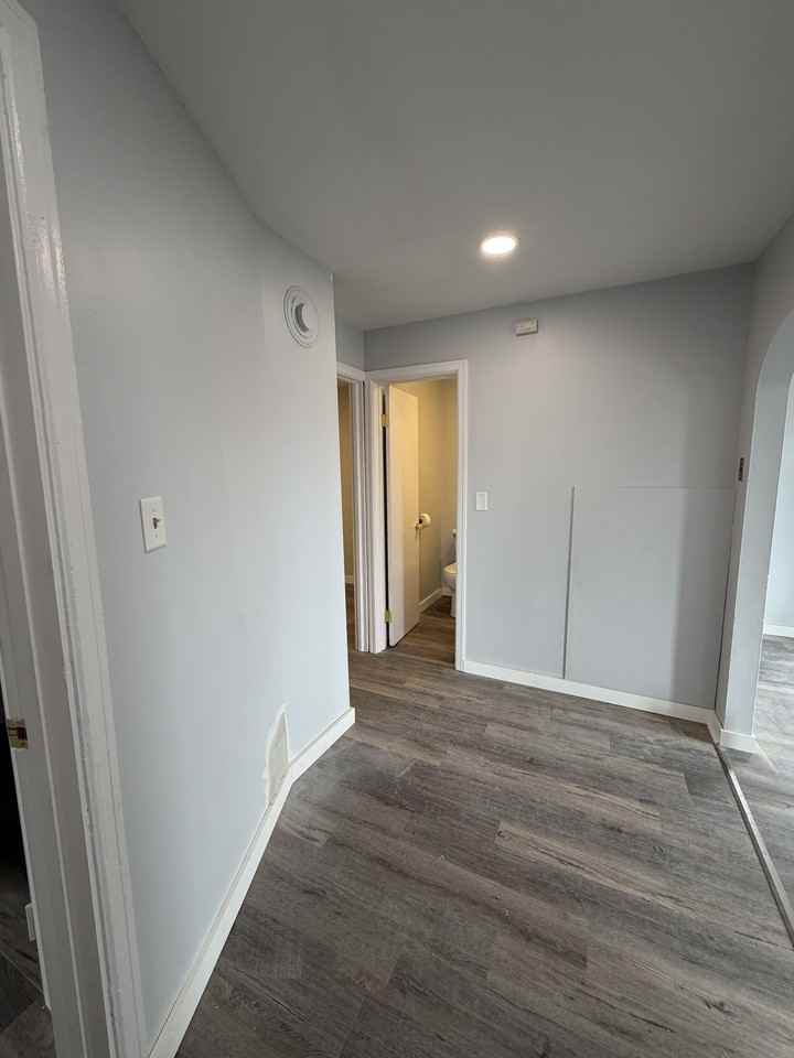 806 S 16th St #2 - Photo 5 of 10