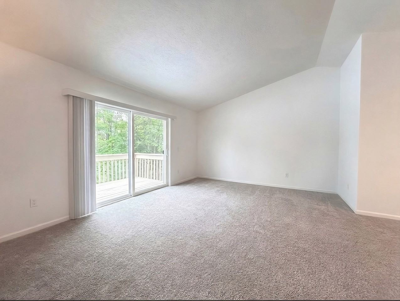 100 Gethings Cir #501-8 - Photo 2 of 11