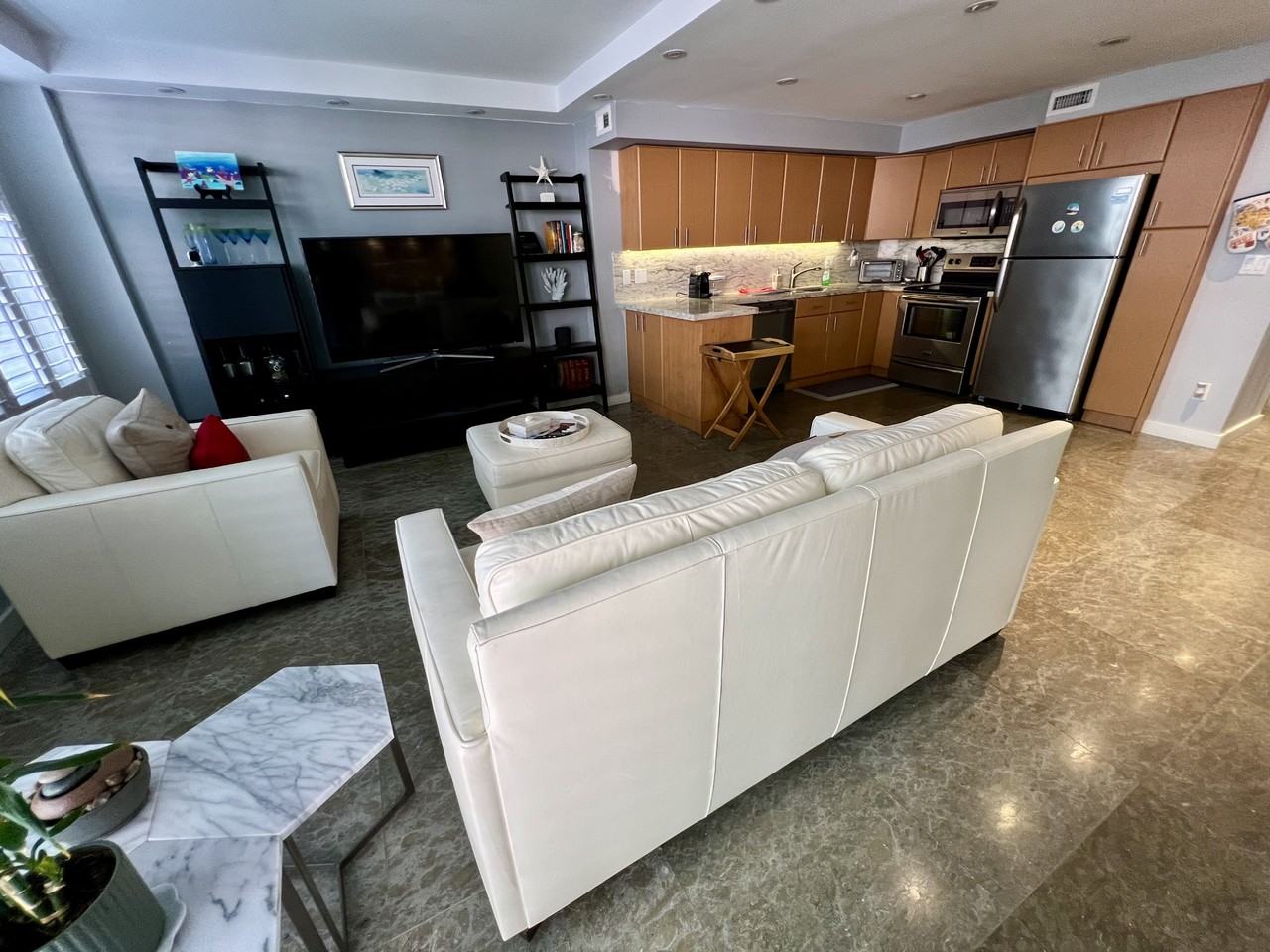 5161 Collins Ave #303 - Photo 5 of 25