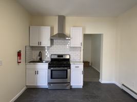 featured image of 189 N Broadway