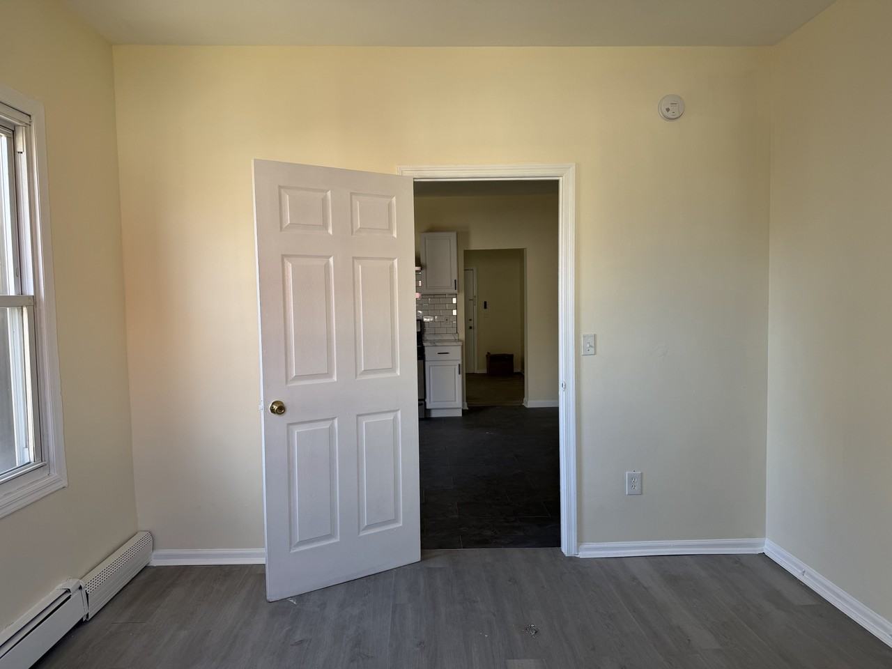 189 N Broadway #189APTA - Photo 4 of 10