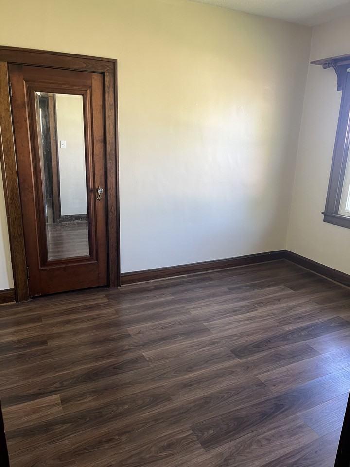 5216 Washington Ave #NA - Photo 7 of 11