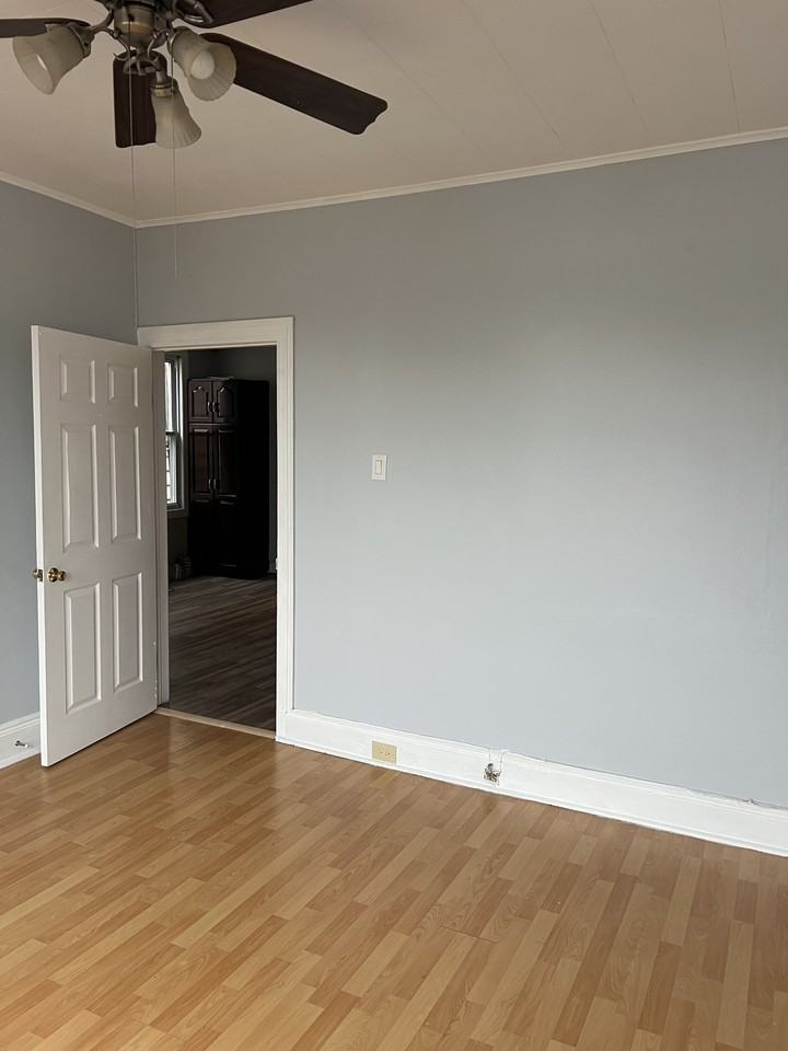 9 W 17th St #5 - Photo 2 of 11