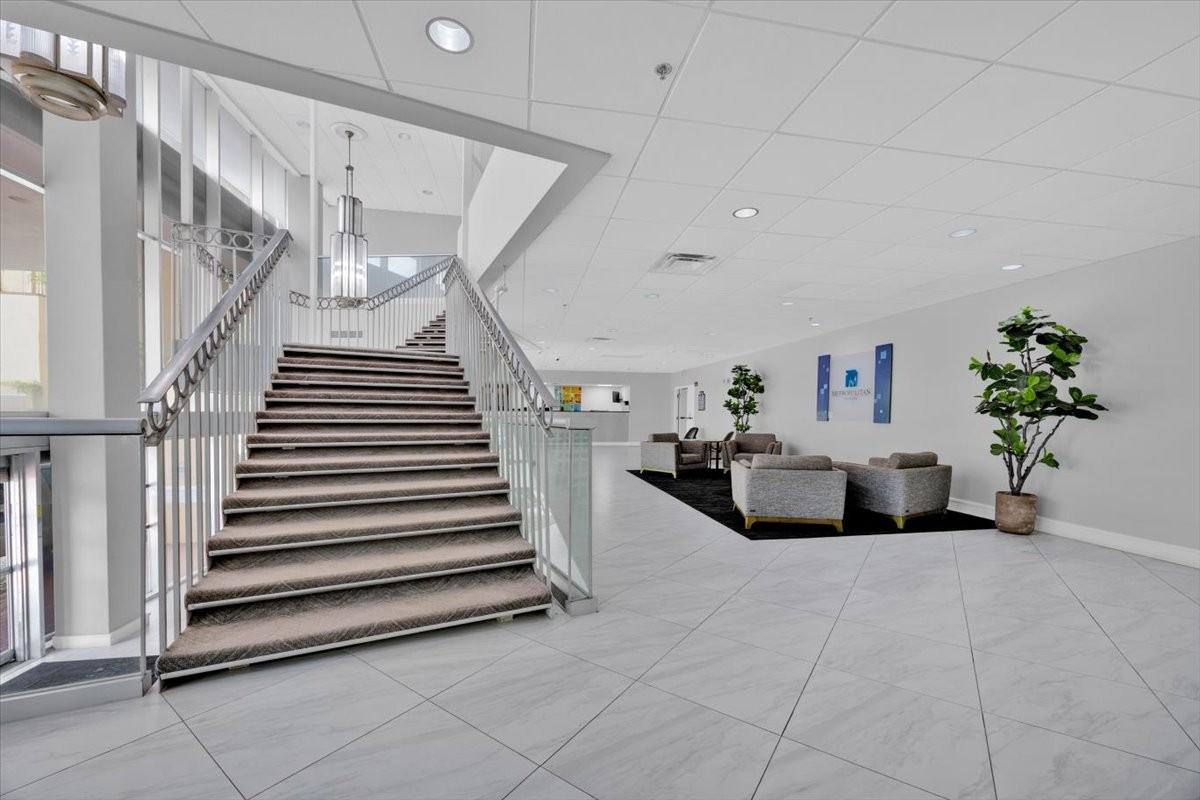 151 E Washington St #406 - Photo 2 of 19