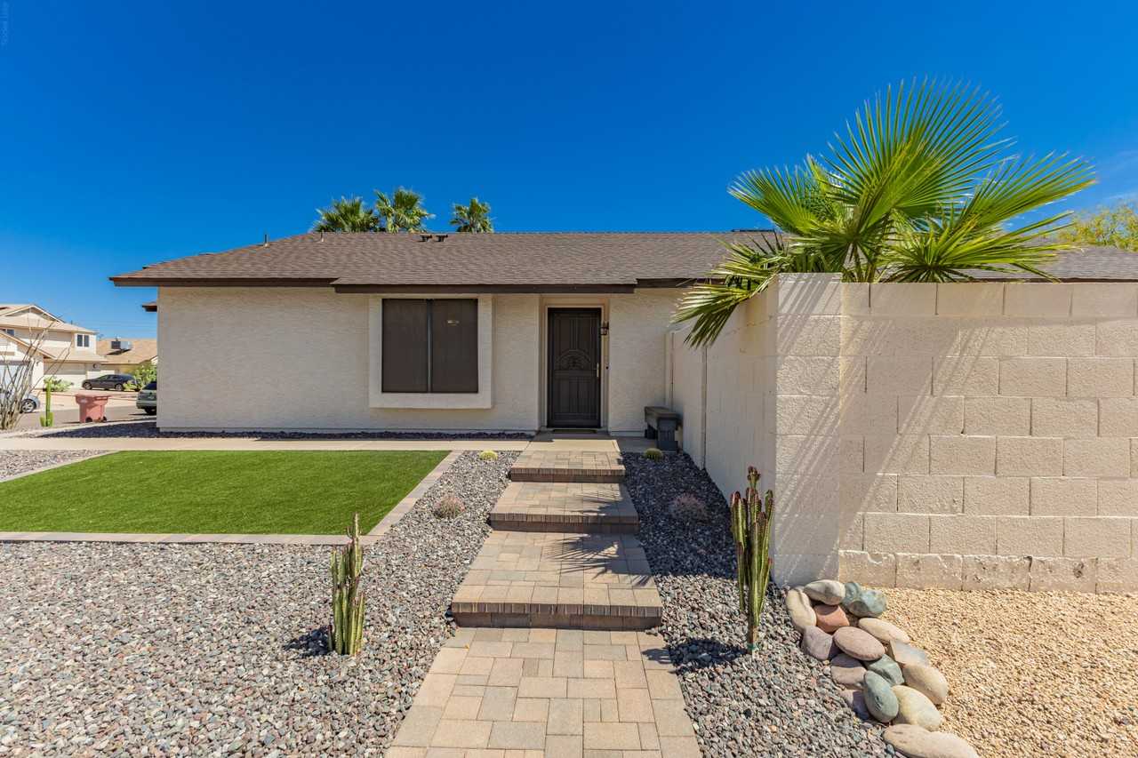 8735 E Moreland St #NA - Photo 4 of 39