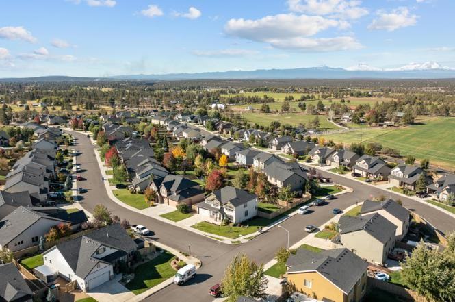 2675 Sw 49th St #NA - Photo 4 of 40