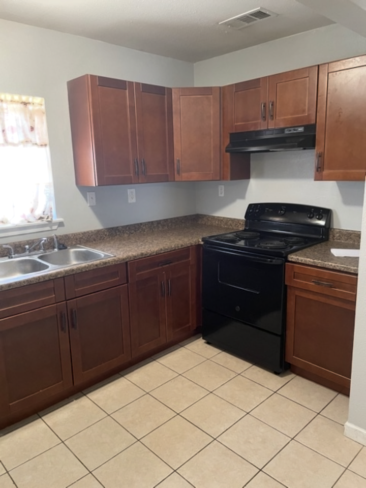 4700 Bonita Dr #4700 - Photo 2 of 8