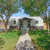 featured image of 832 W 17th St #NA