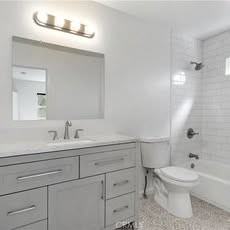 832 W 17th St #NA - Photo 7 of 17