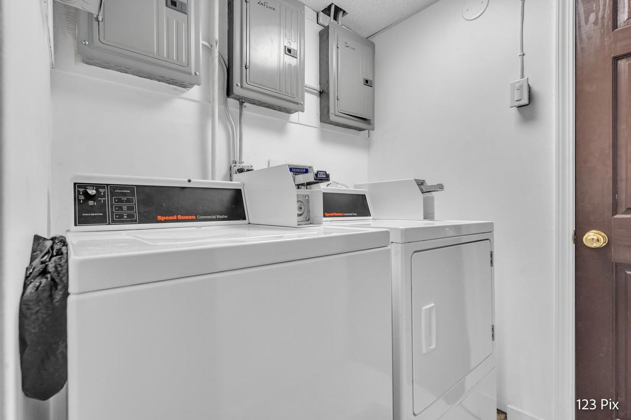 6323 N Francisco Ave #1 - Photo 3 of 13