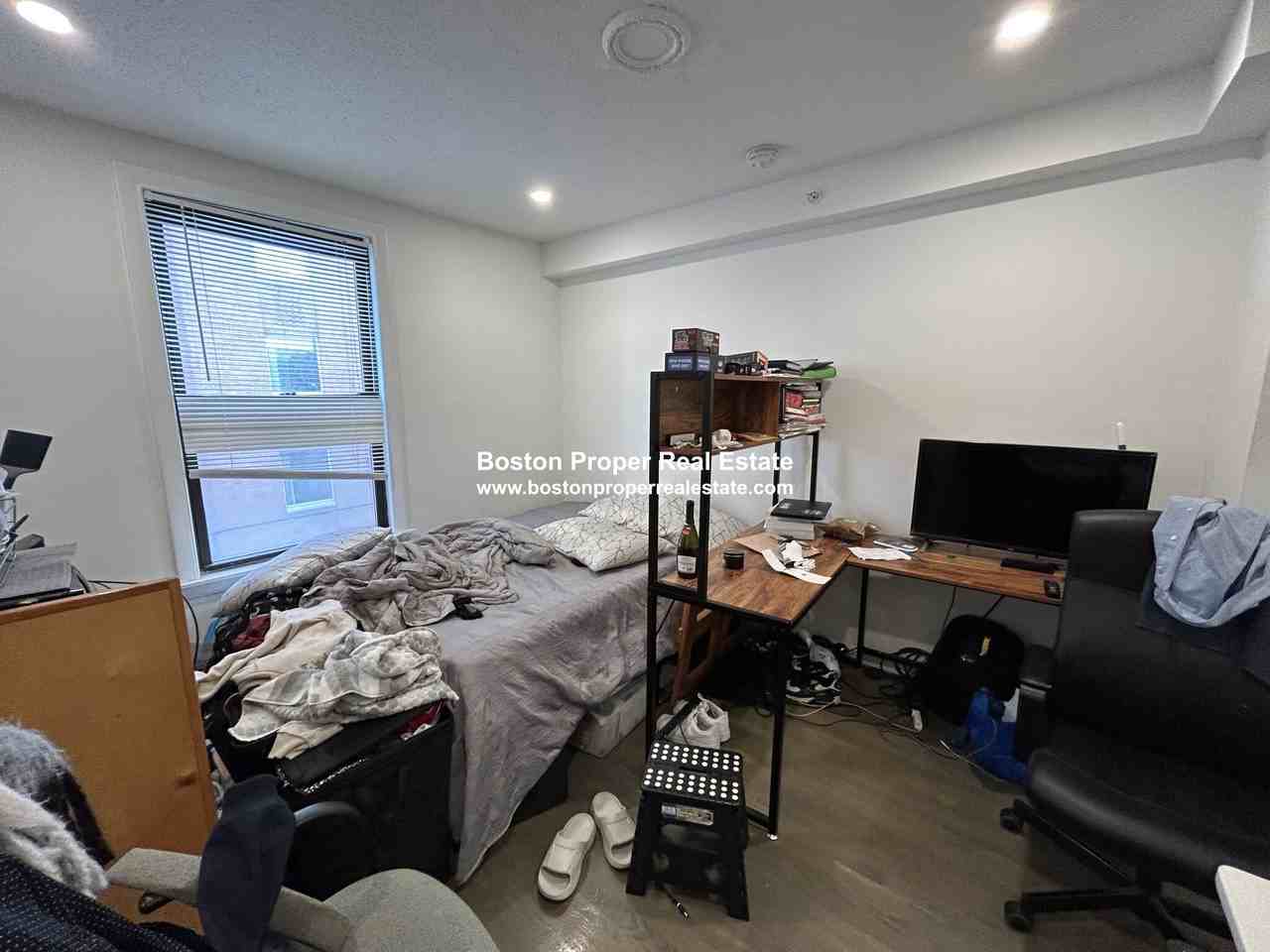 270 Newbury St #9K