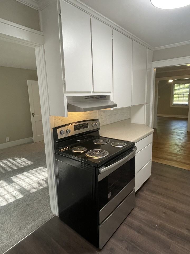 1326 S Lee St #NA - Photo 6 of 20