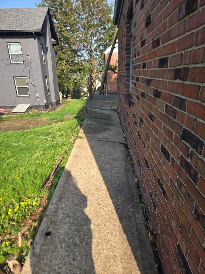 Charles St - Photo 4 of 19