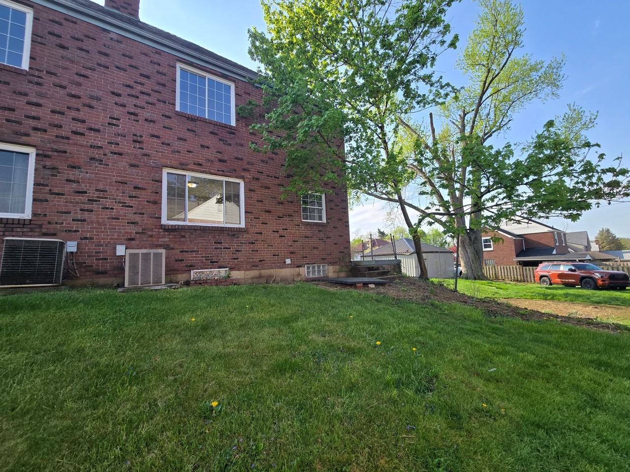 Charles St - Photo 5 of 19