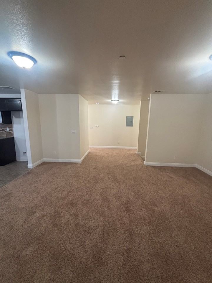 1011 56th Street - Photo 6 of 22