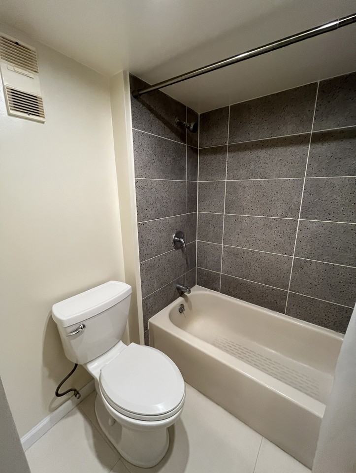 2705-2715 Cherry Road, Memphis , Tennessee, 38111 - 1343 #1343 - Photo 5 of 19