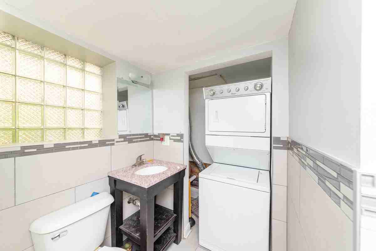 5344 W Eddy St #G - Photo 6 of 13