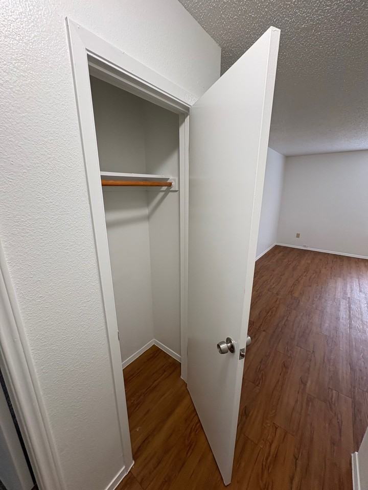 604 Great Britain Blvd #1 - Photo 3 of 20