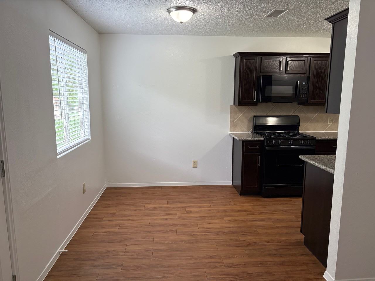 604 Great Britain Blvd #1 - Photo 5 of 20