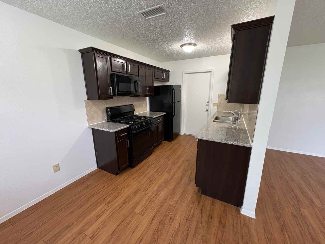 604 Great Britain Blvd #1 - Photo 7 of 20