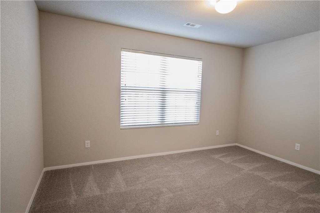 1541 Scotland Dr - Photo 7 of 12