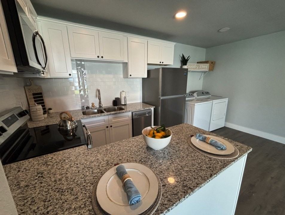 604 E Allen Ave #C - Photo 3 of 8