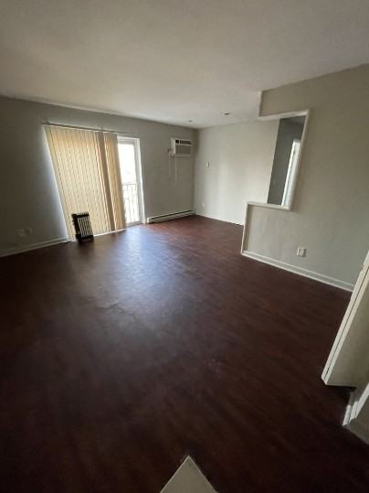 3344 Stathem AvenueUnit 4 #3344-4 - Photo 3 of 5