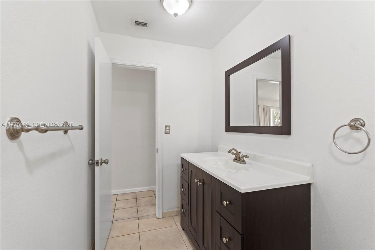 9364 Southwest 184th Terrace #0 - Photo 7 of 60