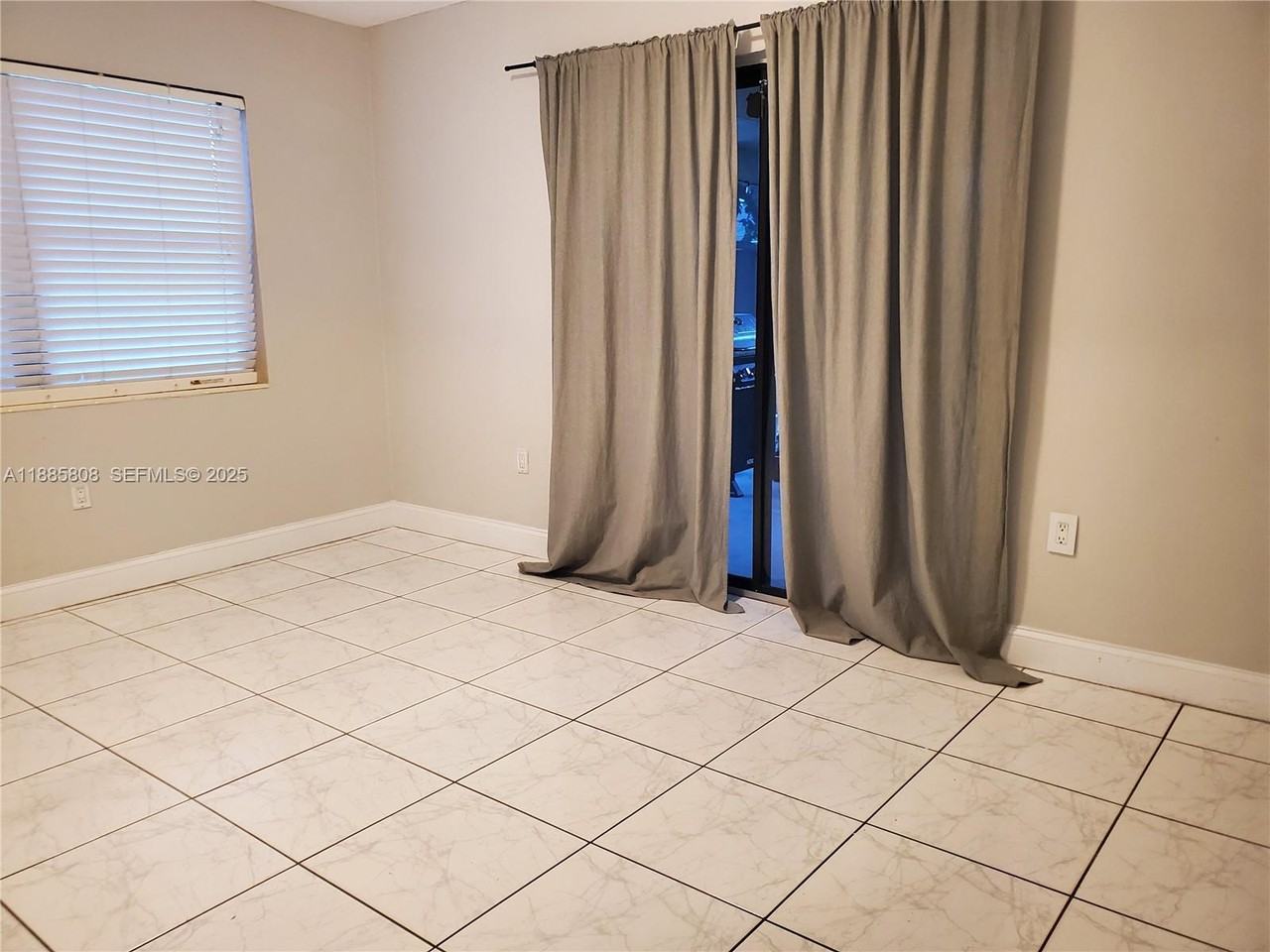 9400 Southwest 180th Street - Photo 4 of 58