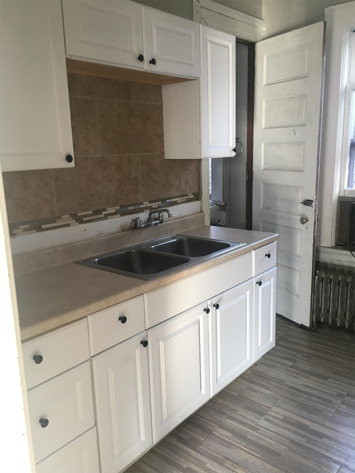 2365 S 7th St Uppr Front - Photo 6 of 14