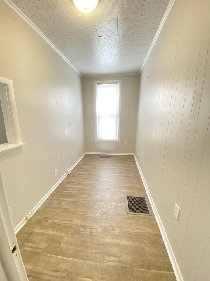 228 E Columbus Ave - Photo 2 of 14
