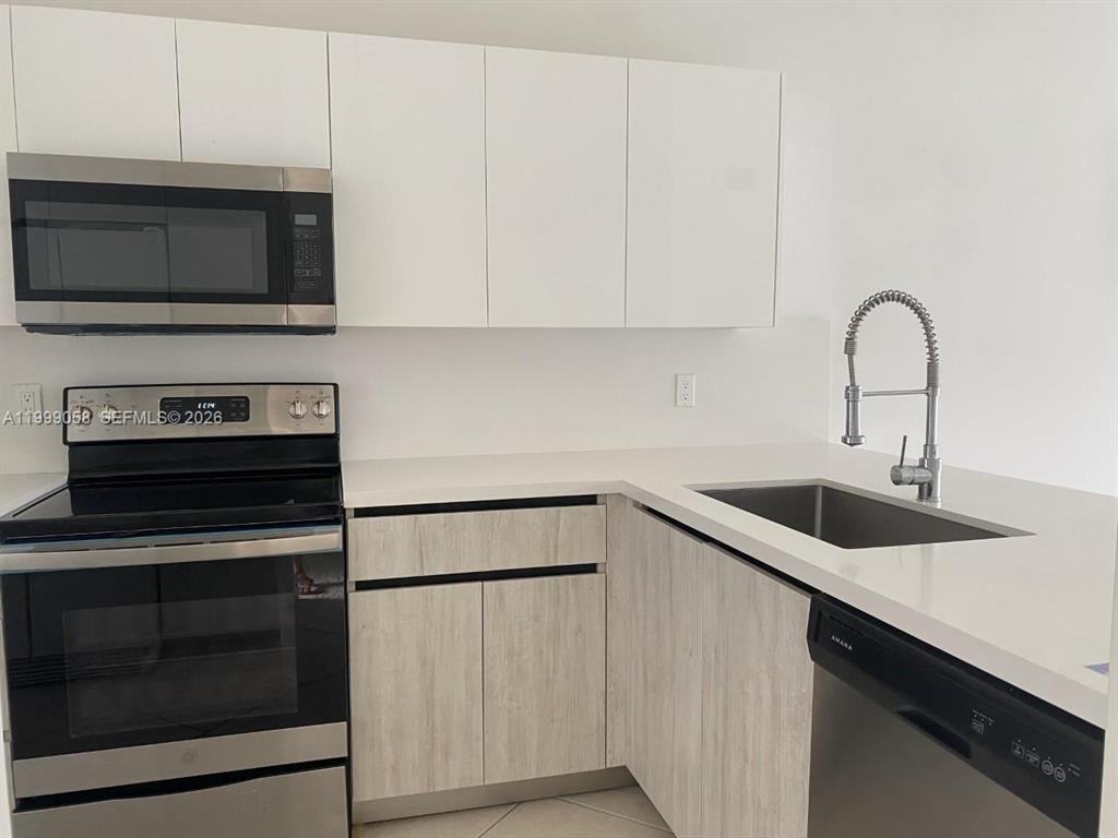 Se 8th St - Photo 3 of 8