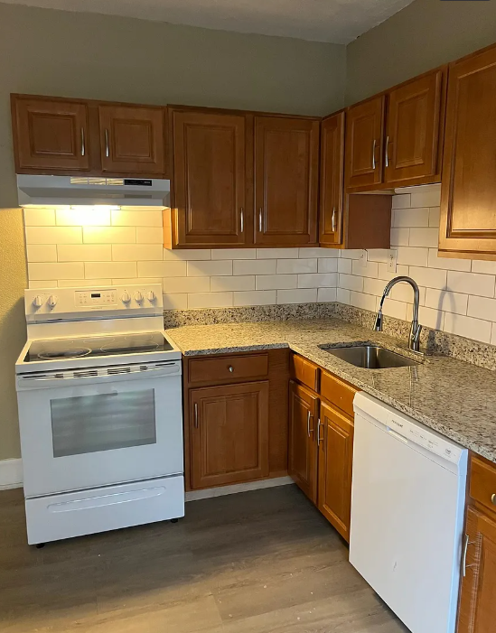 Wager St #785 - Photo 3 of 5